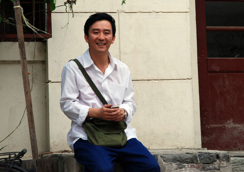 吃亏是福包立功的扮演者是赵毅