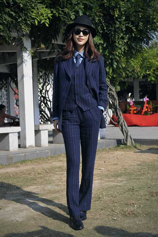 面具背后李忆秋的扮演者是张俪