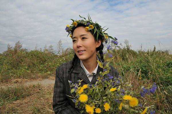 返城年代何凝之