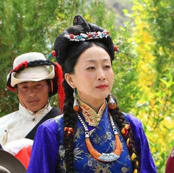 热巴情达杰夫人