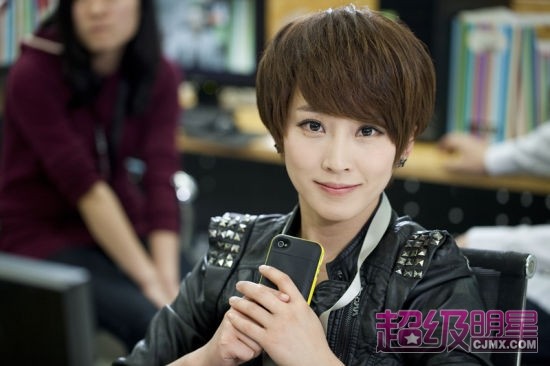 伤心童话岳玲的扮演者是谢楠