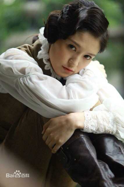 浴血重生古敬文的扮演者是肖茵