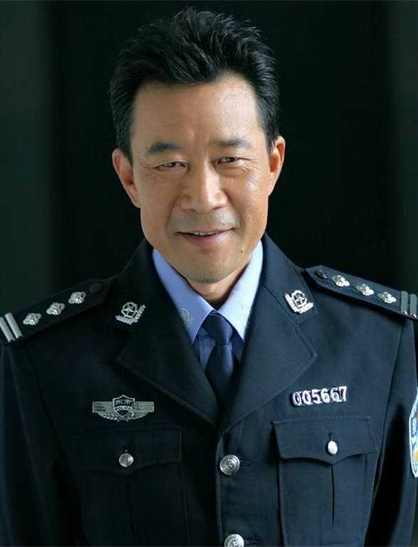 高纬度战栗劳东林