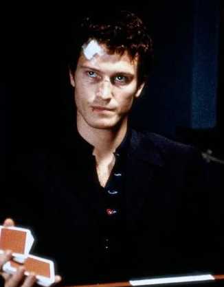 两杆大烟枪艾德