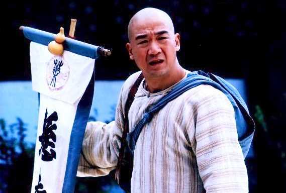 宋莲生坐堂宋莲生的扮演者是张国立