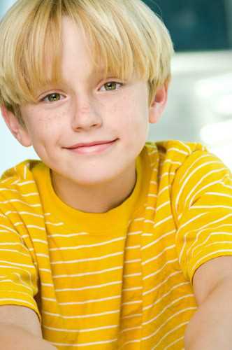 海豚的故事2索亚·尼尔森