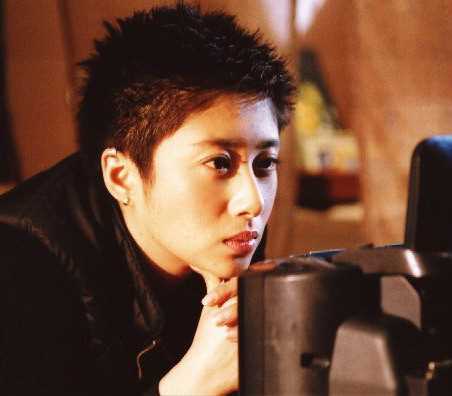 铁拳浪子余小凯的扮演者是刘思彤