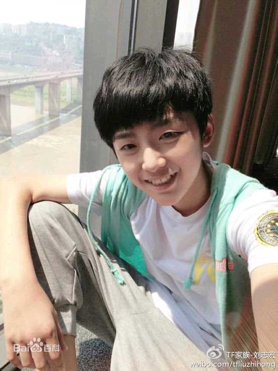 男生学院自习室天宇文