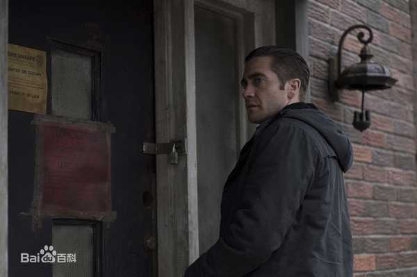 囚徒Detective Loki的扮演者是杰克·吉伦哈尔