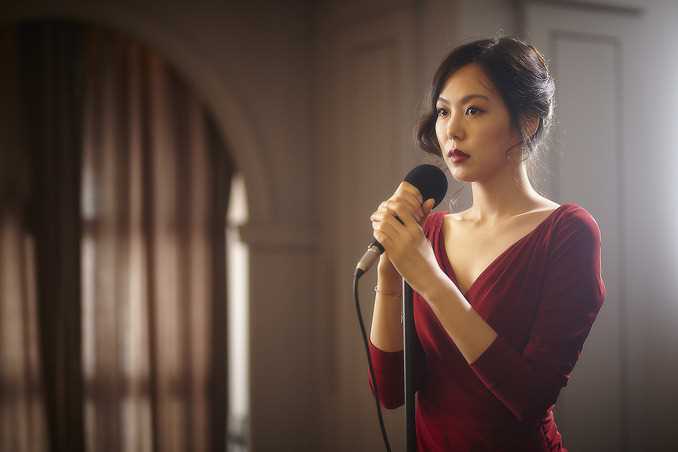 哭泣的男人暮景