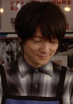 空气人偶纯一的扮演者是井浦新