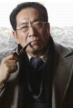 保密局的枪声岳中盛的扮演者是王奎荣