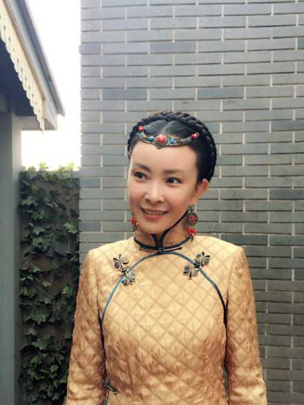 刀尖上的搏杀敖梅