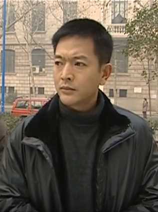 半个月亮李福海