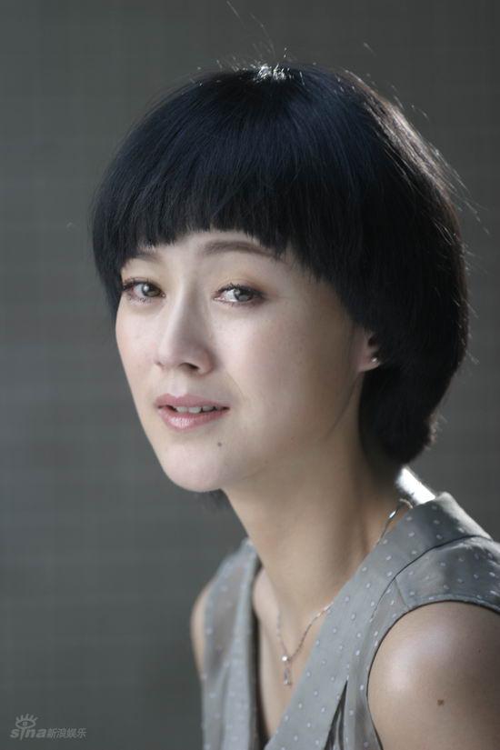 戴着面具跳舞曹欣然的扮演者是张晶晶