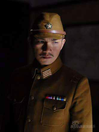 狐步谍影风间久彦的扮演者是骆达华