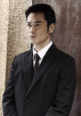 滚滚红尘于立凡的扮演者是郑嘉颖