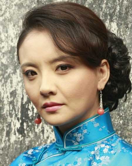 三进山城钱华的扮演者是孙茜