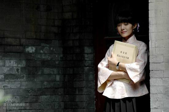 子夜林佩珊的扮演者是齐中旸