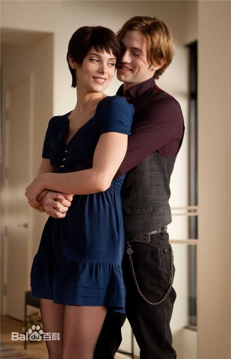 暮光之城：破晓（下）爱丽丝·卡伦