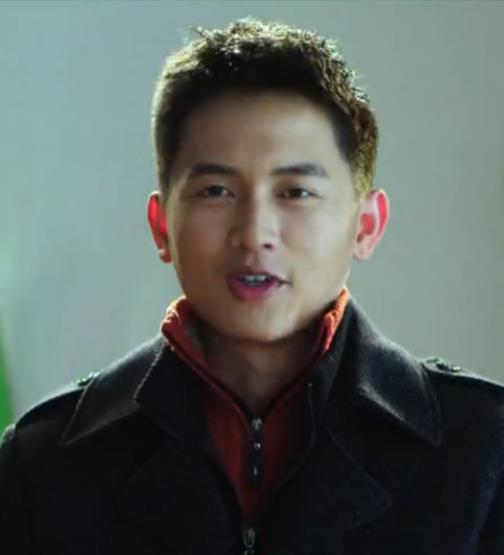 大漠青春田英普