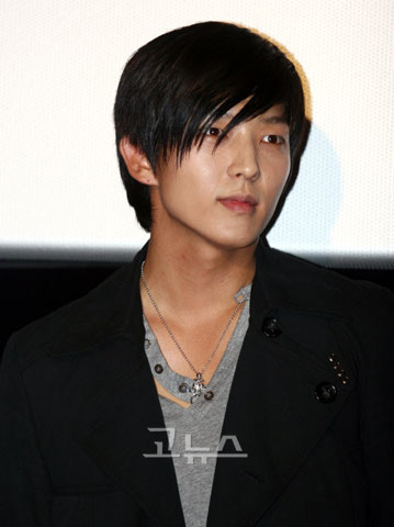 狗与狼的时间李秀贤