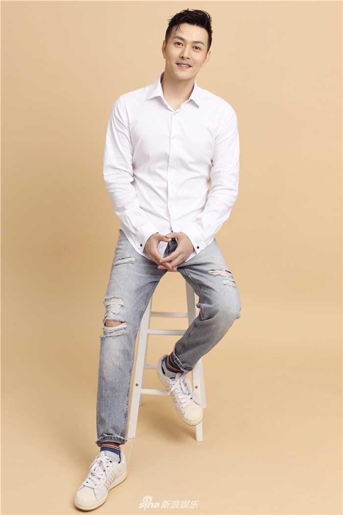 铠甲勇士小嵩的扮演者是李广旭