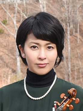 四重奏卷真纪/早乙女真纪的扮演者是松隆子