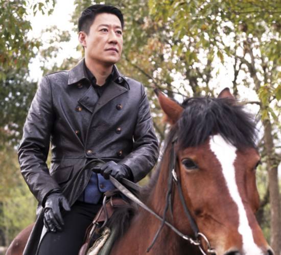 大地惊雷雷震子的扮演者是于震