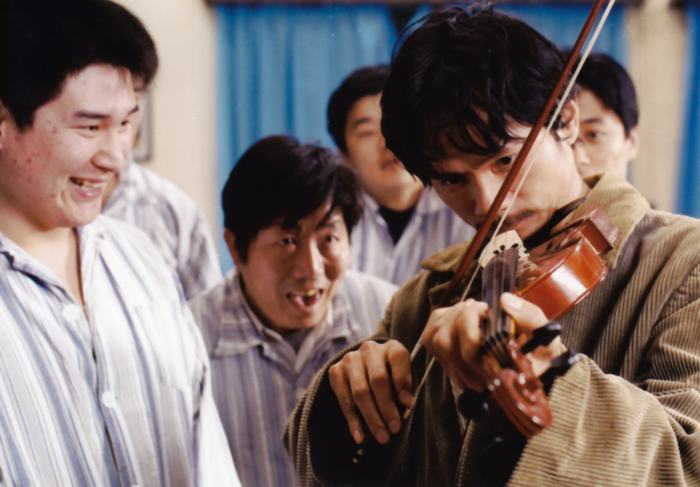 中国电影《卡车上掉下的小提琴》剧照集锦