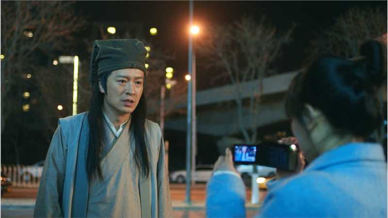 金昔爱迪生迪生的扮演者是张衣