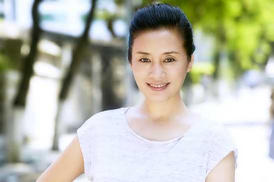 闪亮茗天王芝的扮演者是李凤绪