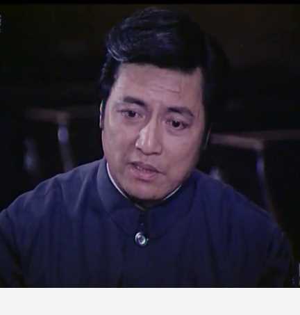 法庭内外林秘书