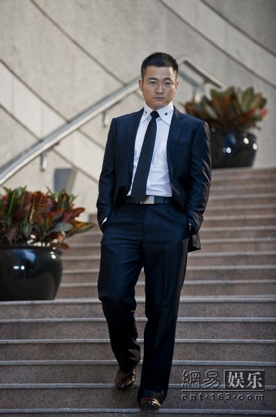 做次有钱人唐耀的扮演者是喻恩泰