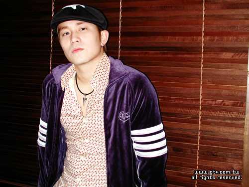 又见橘花香骆纪东的扮演者是张孝全