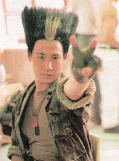 超级学校霸王扫把头