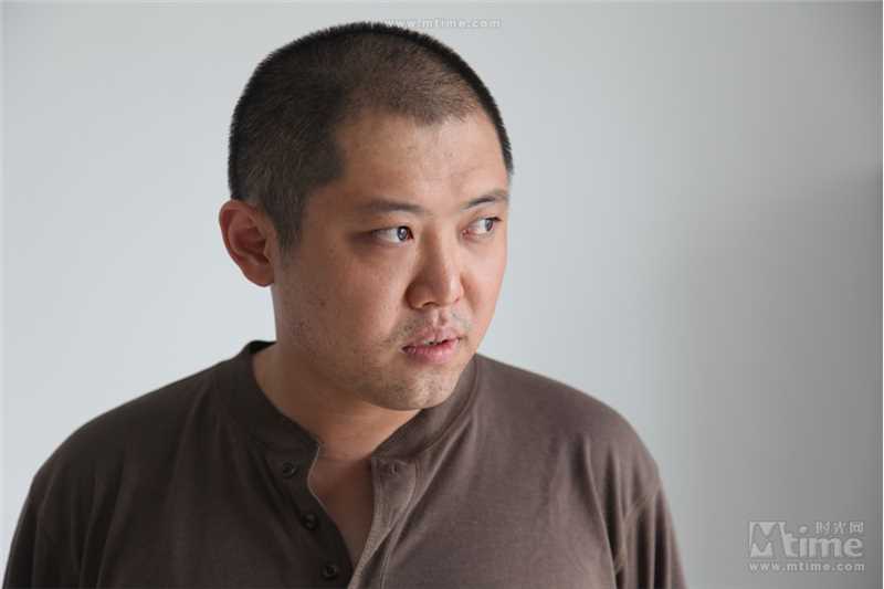 守护童年秦大年的扮演者是翟小兴