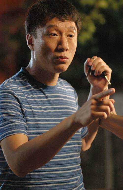 硬汉情敌的扮演者是孙红雷