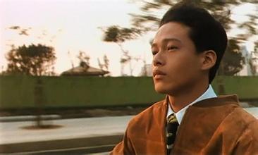 爱情万岁小康的扮演者是李康生