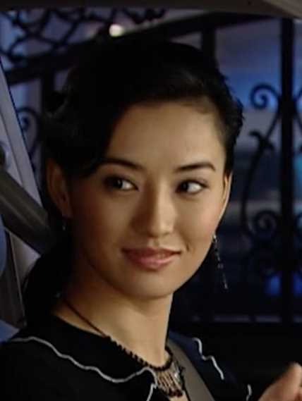 挣扎何茹菲的扮演者是莫小棋