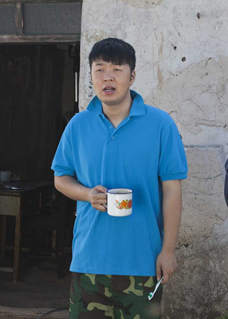 天边的孩子伟强