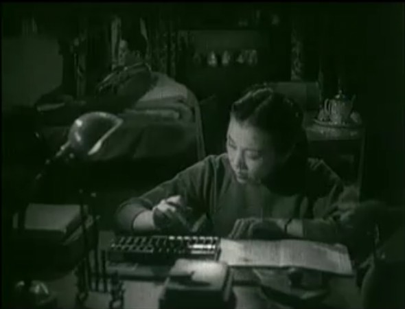 中国早期经典电影《万家灯火》剧照