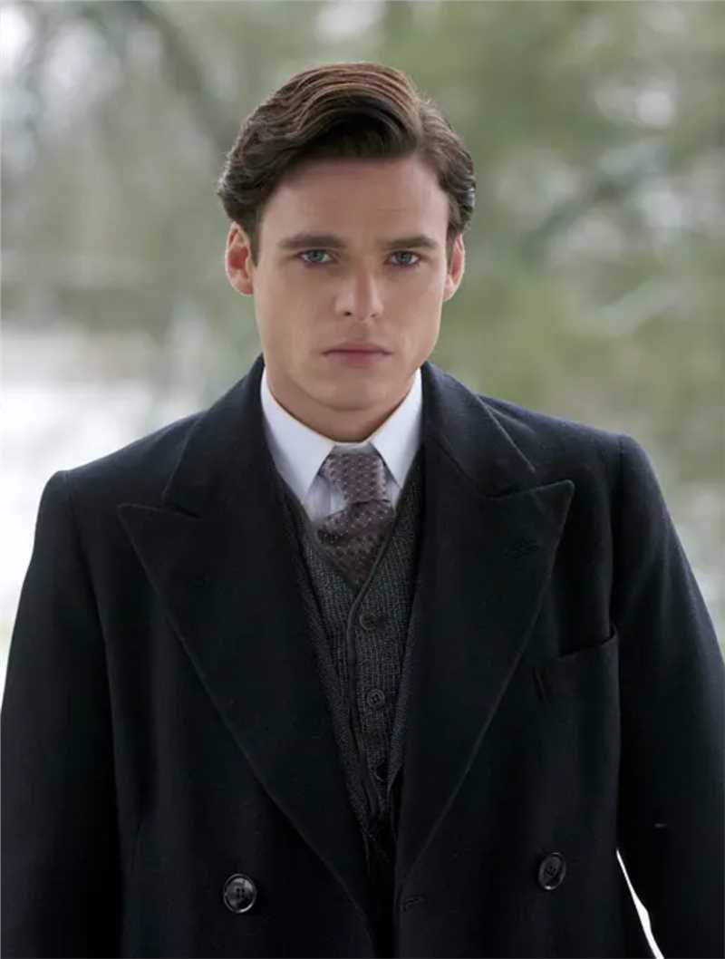 爱的承诺弗里德的扮演者是理查德·麦登