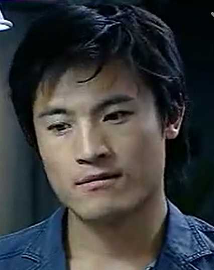 靠近你，温暖我林丹青的扮演者是耿乐