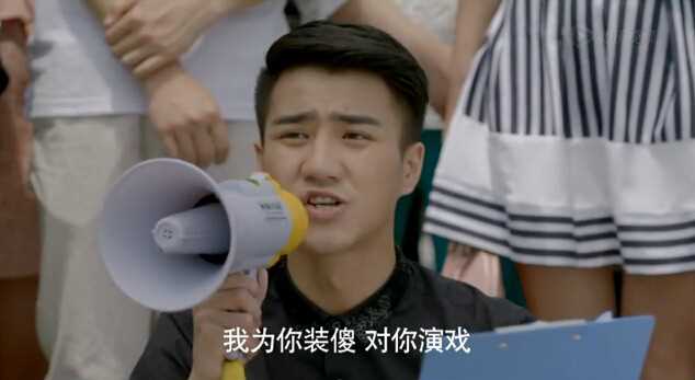 美丽的笨女人潘多拉