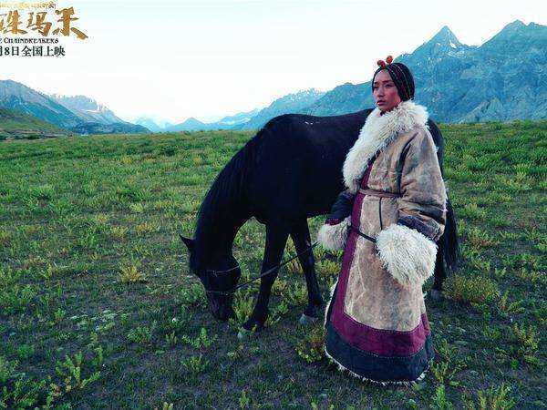 金珠玛米央金的扮演者是杨秀措