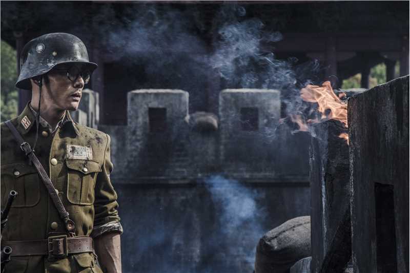 捍卫者姚子青的扮演者是白恩