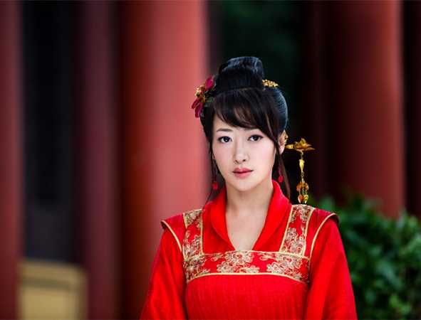 新济公活佛张婉柔