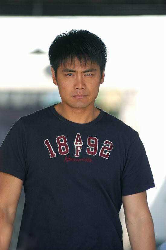 大声呼喊你回来路一鸣