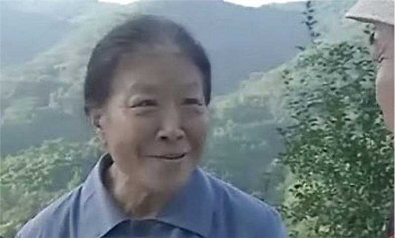 儿子媳妇和老娘丁凤妹的扮演者是吕启凤